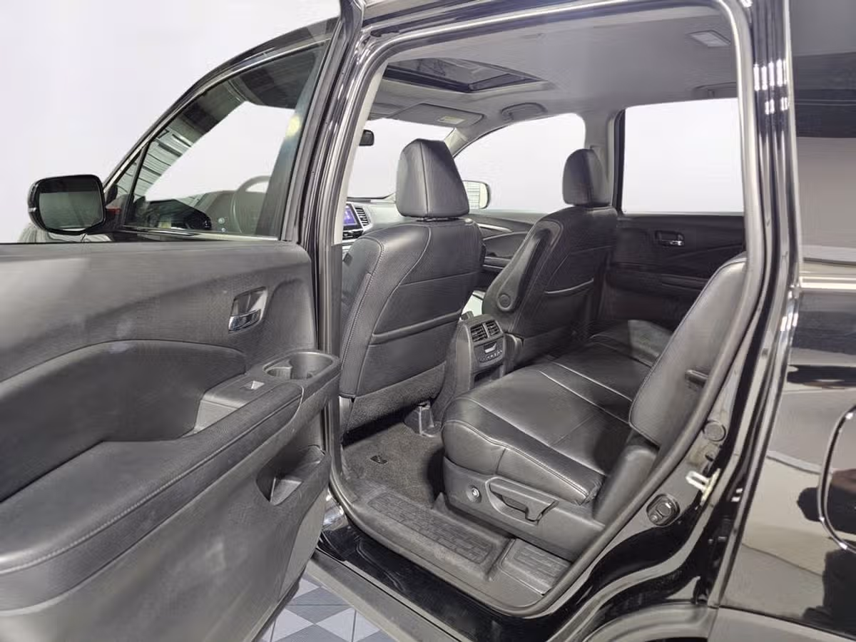 2017 Honda Pilot EX-L Image 17