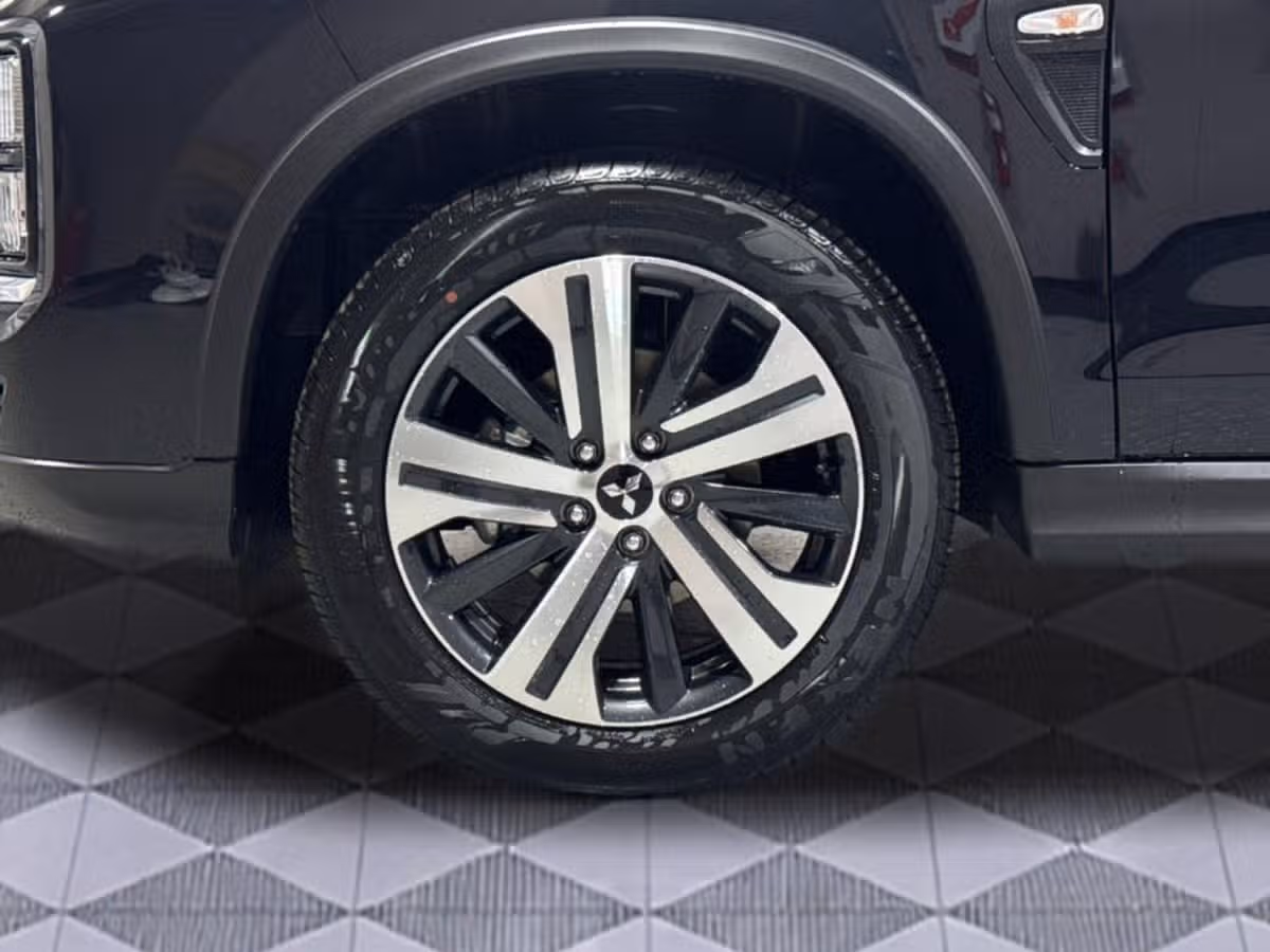2026 Mitsubishi Outlander Sport ES Crossover Image 10