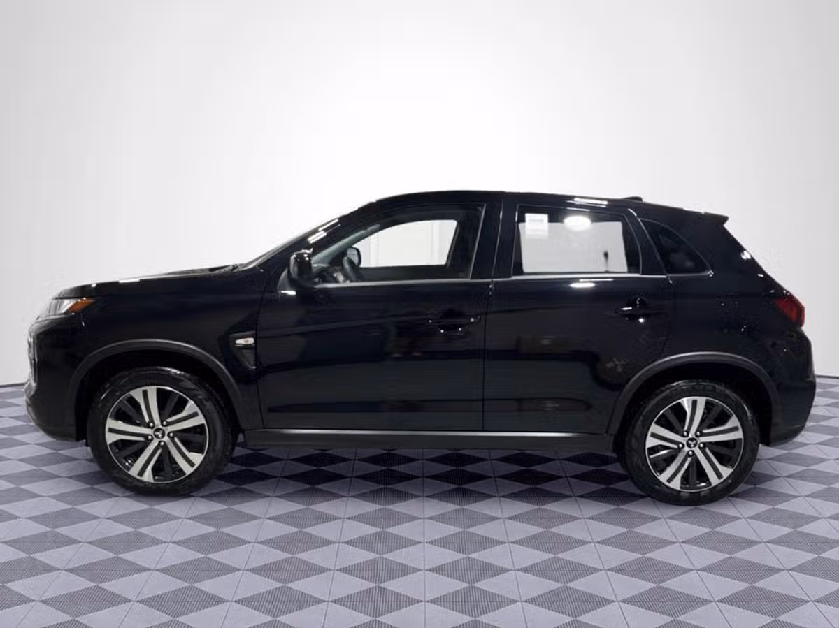 2026 Mitsubishi Outlander Sport ES Crossover Image 7