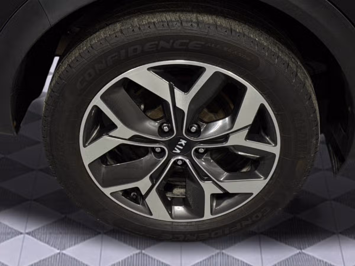 2020 Kia Sportage EX Image 9