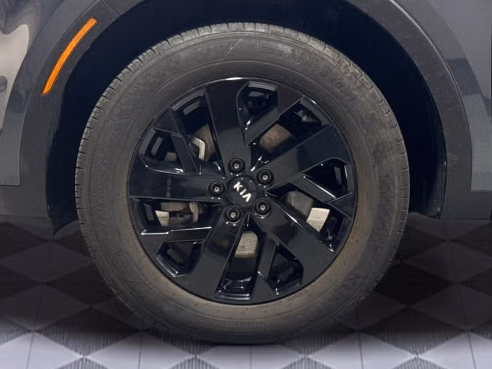 2021 Kia Sorento S Image 3