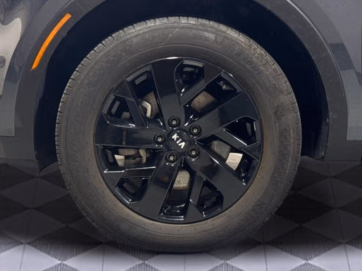 2021 Kia Sorento S Image 3