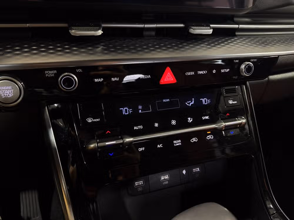 2024 Kia Carnival SX Prestige Image 27