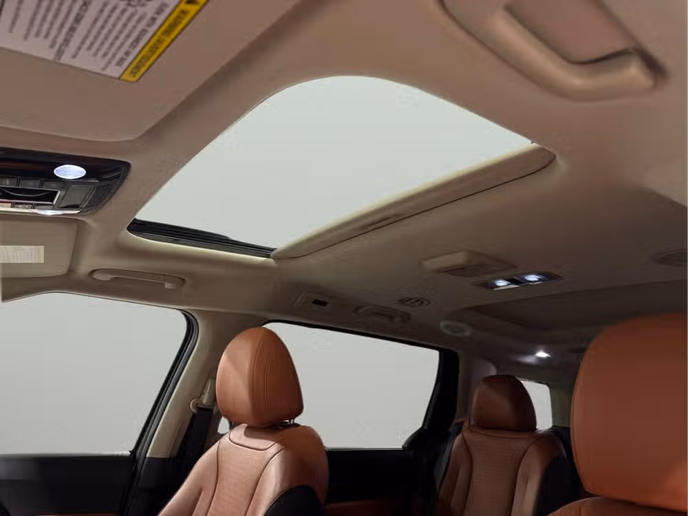 2024 Kia Carnival SX Prestige Image 17