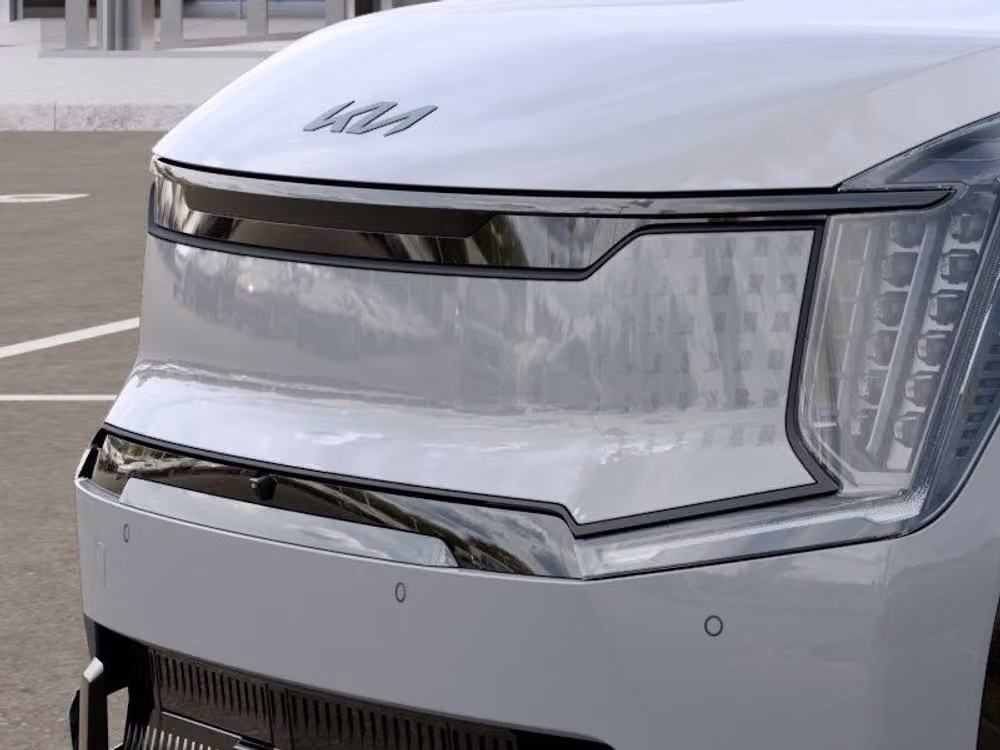 2026 Kia EV9 Land Image 13