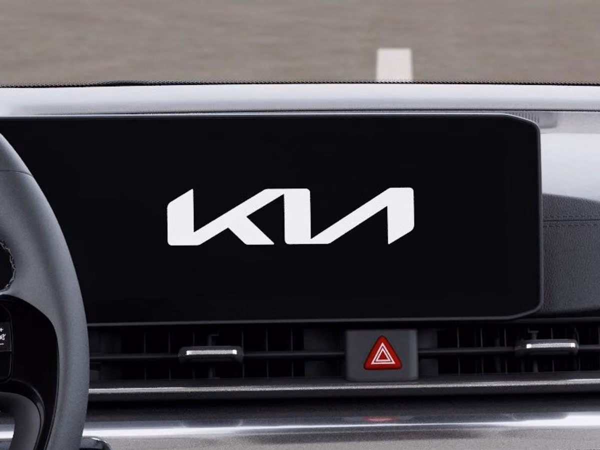 2027 Kia Carnival Hybrid SX Passenger Image 23