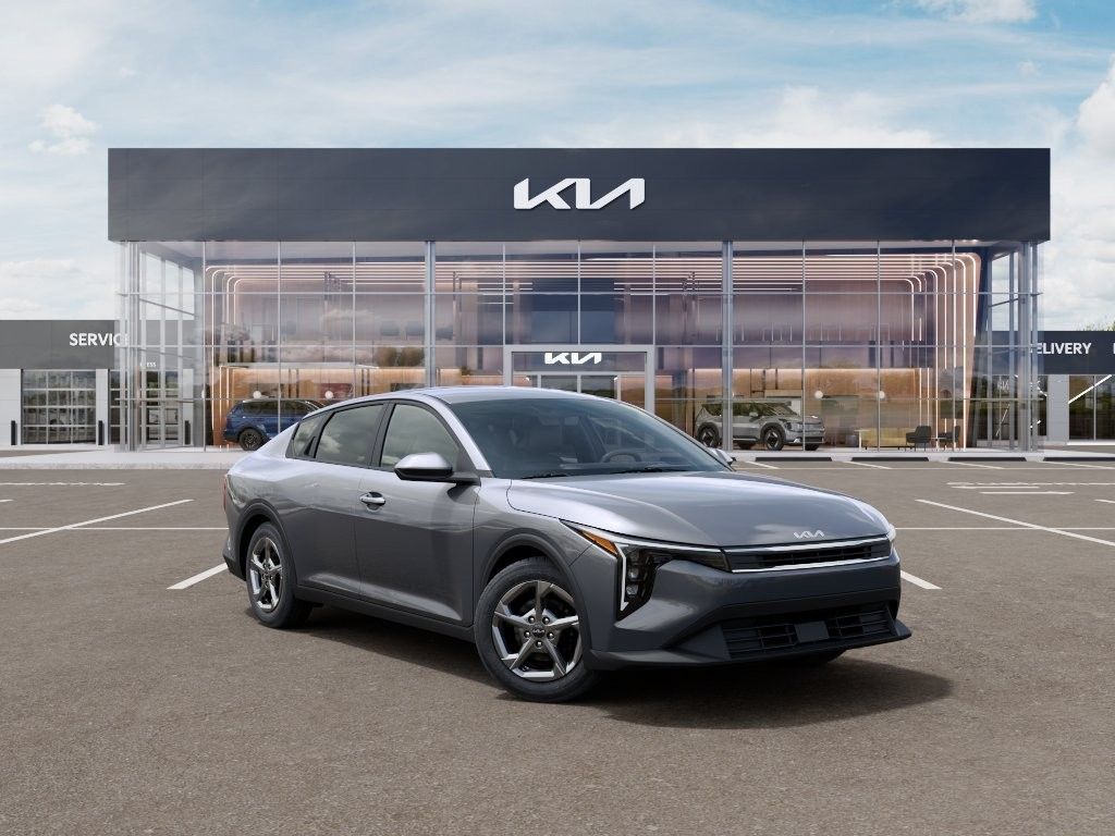 2026 Kia K4 LXS AT's photo