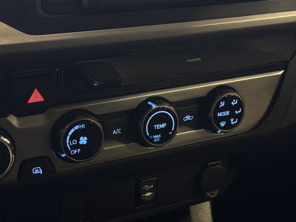 2017 Toyota Tacoma SR5 V6 Double Cab Image 20