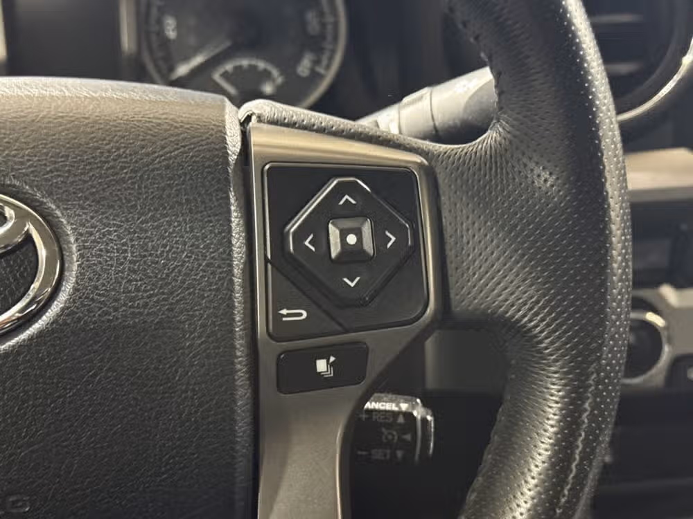 2017 Toyota Tacoma SR5 V6 Double Cab Image 18