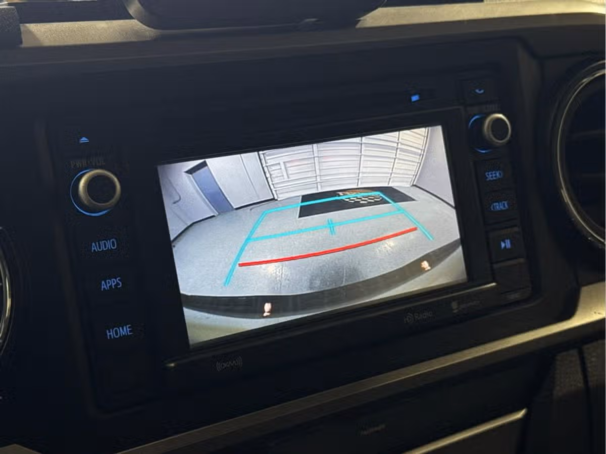 2017 Toyota Tacoma SR5 V6 Double Cab Image 23