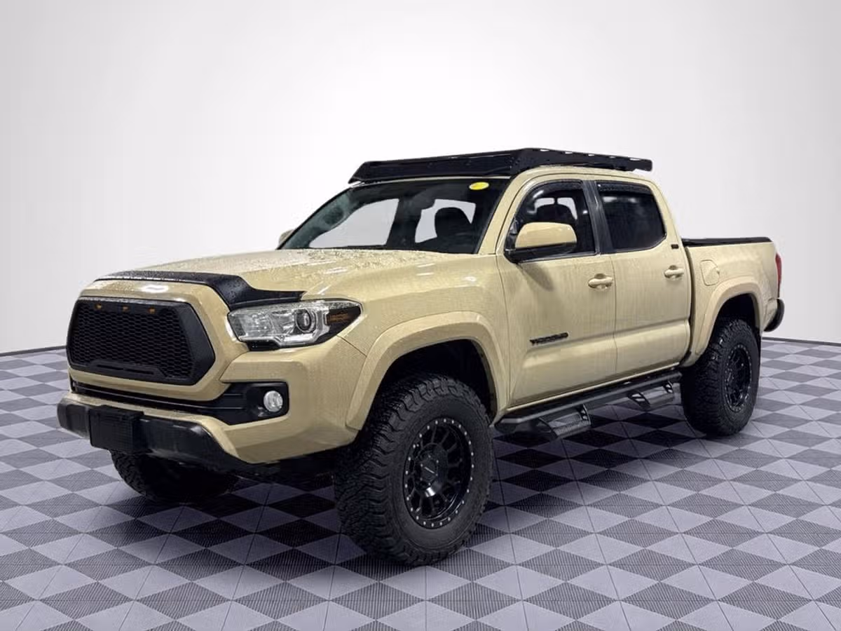 2017 Toyota Tacoma SR5 V6 Double Cab Image 9