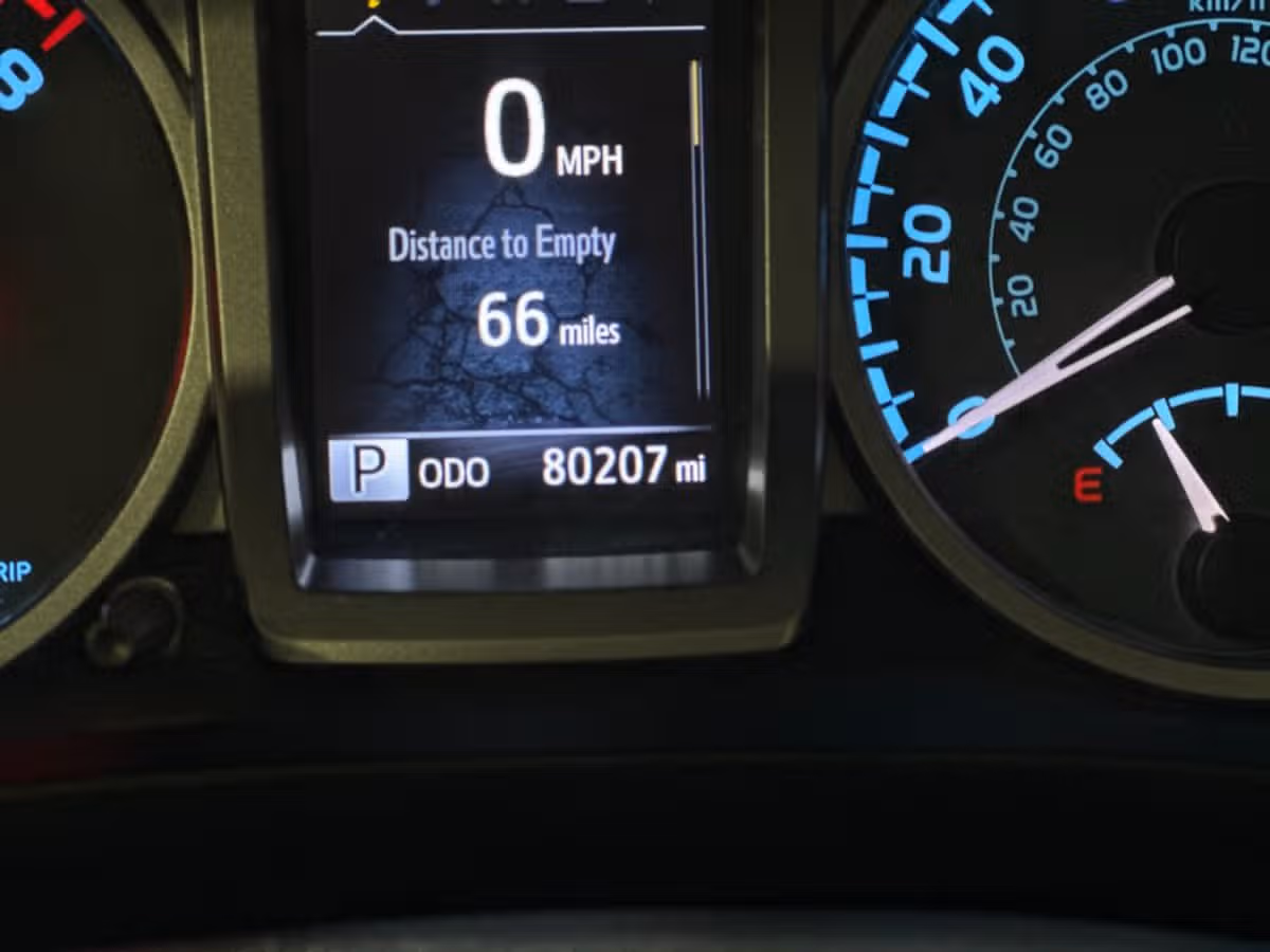 2017 Toyota Tacoma SR5 V6 Double Cab Image 22