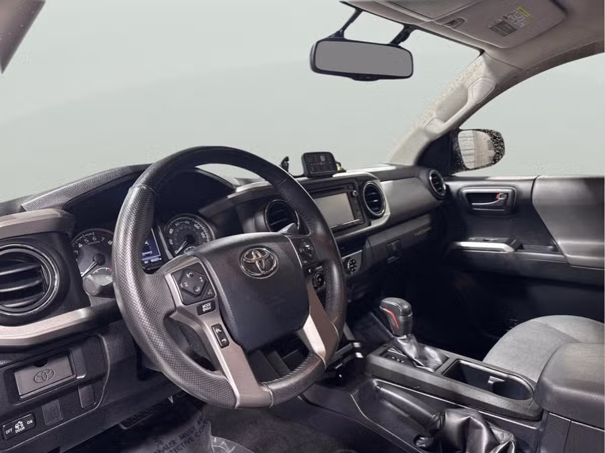2017 Toyota Tacoma SR5 V6 Double Cab Image 14