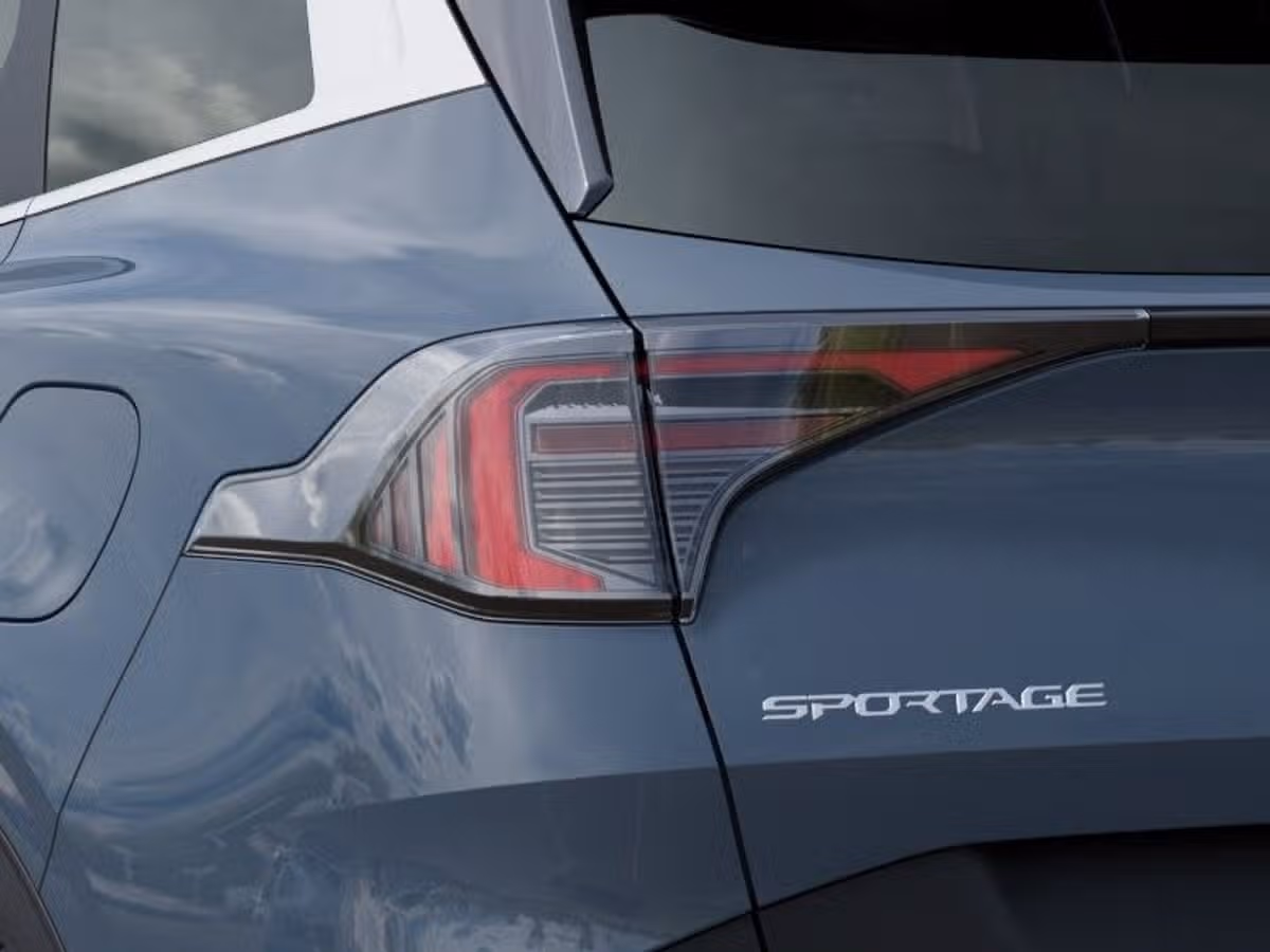 2026 Kia Sportage Hybrid EX Image 11