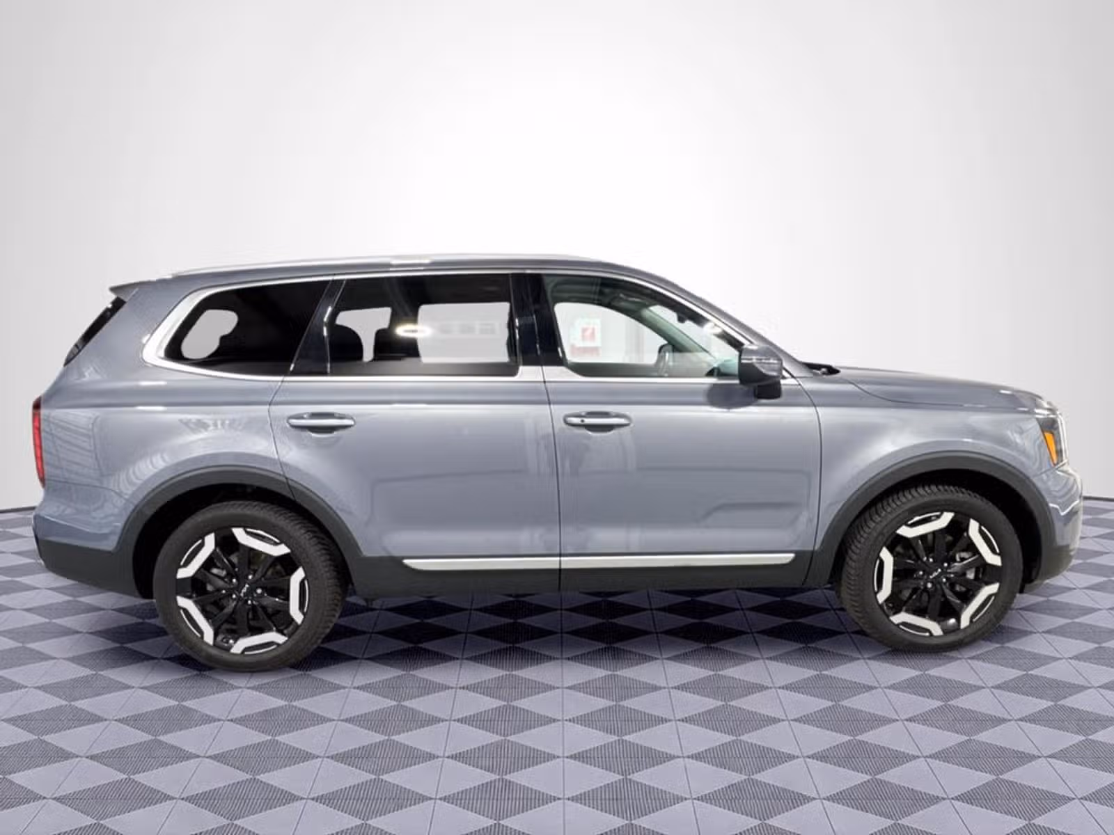 2023 Kia Telluride S Upper Image 2