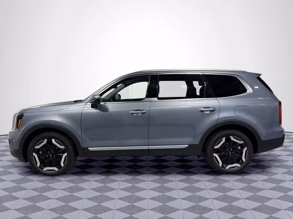 2023 Kia Telluride S Image 9