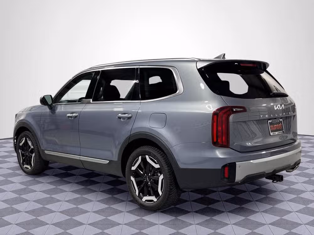 2023 Kia Telluride S Image 8
