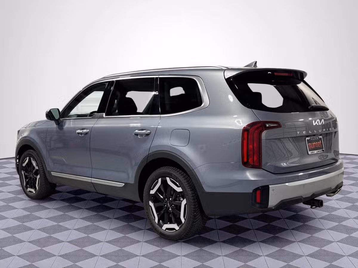 2023 Kia Telluride S Image 8