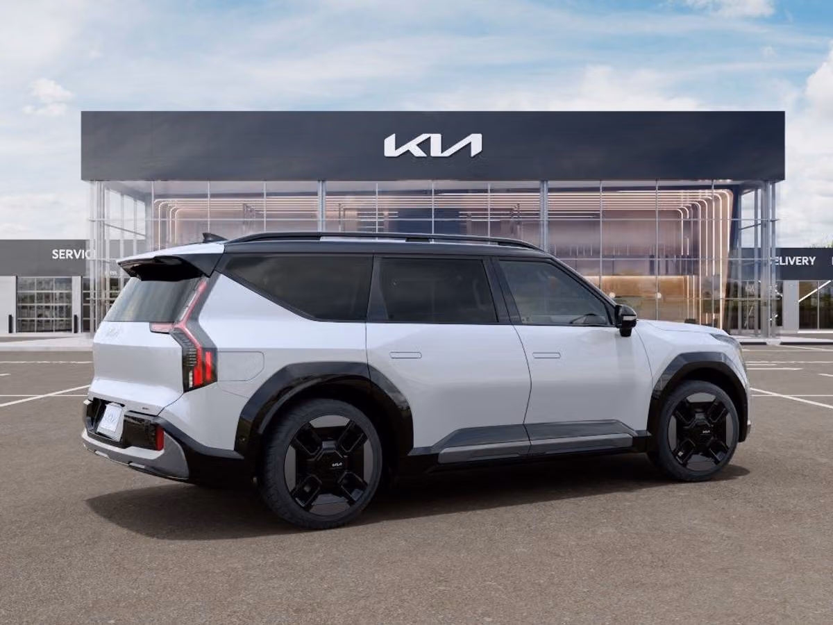 2026 Kia EV9 GT-Line Image 4