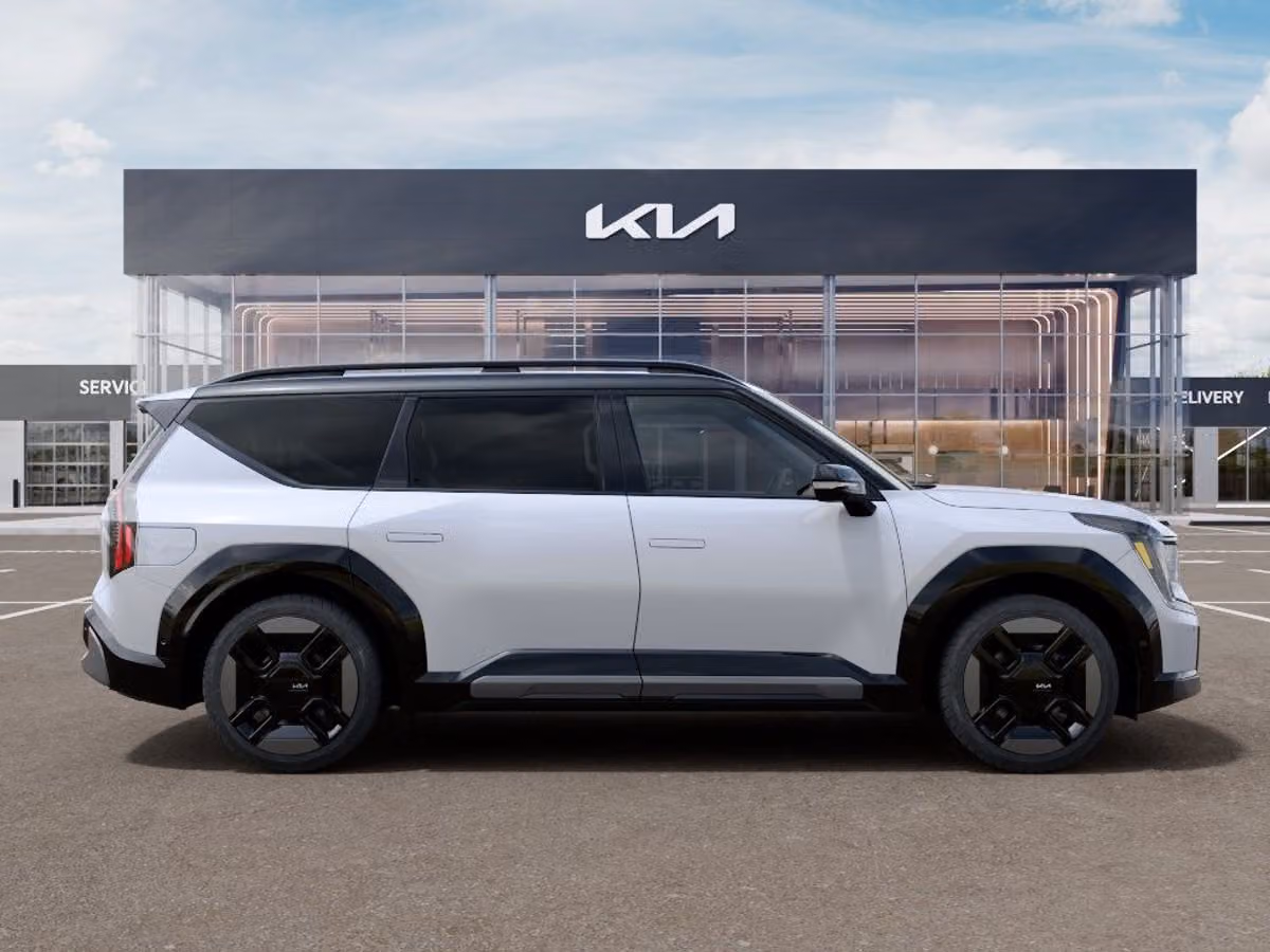 2026 Kia EV9 GT-Line Image 3