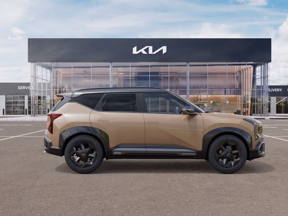 2027 Kia Seltos X-Line S Image 3