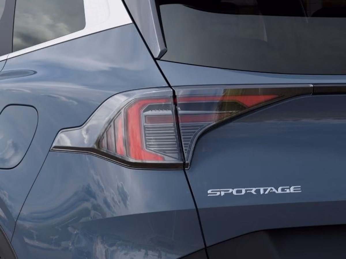 2027 Kia Sportage Hybrid EX Image 13