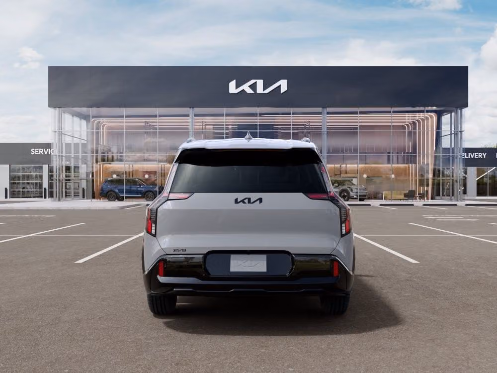 2026 Kia EV9 Land Image 5