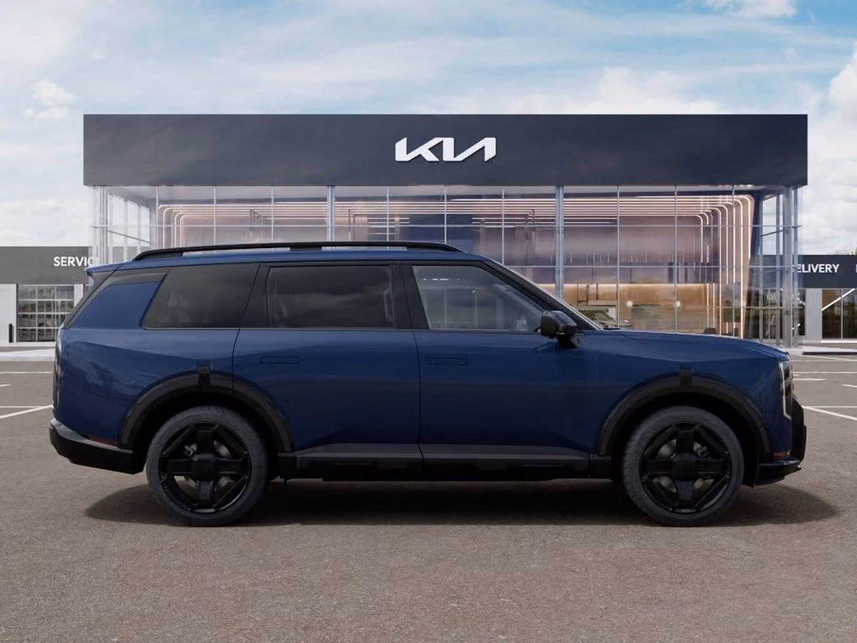2027 Kia Telluride Hybrid X-Line SX Prestige Image 3