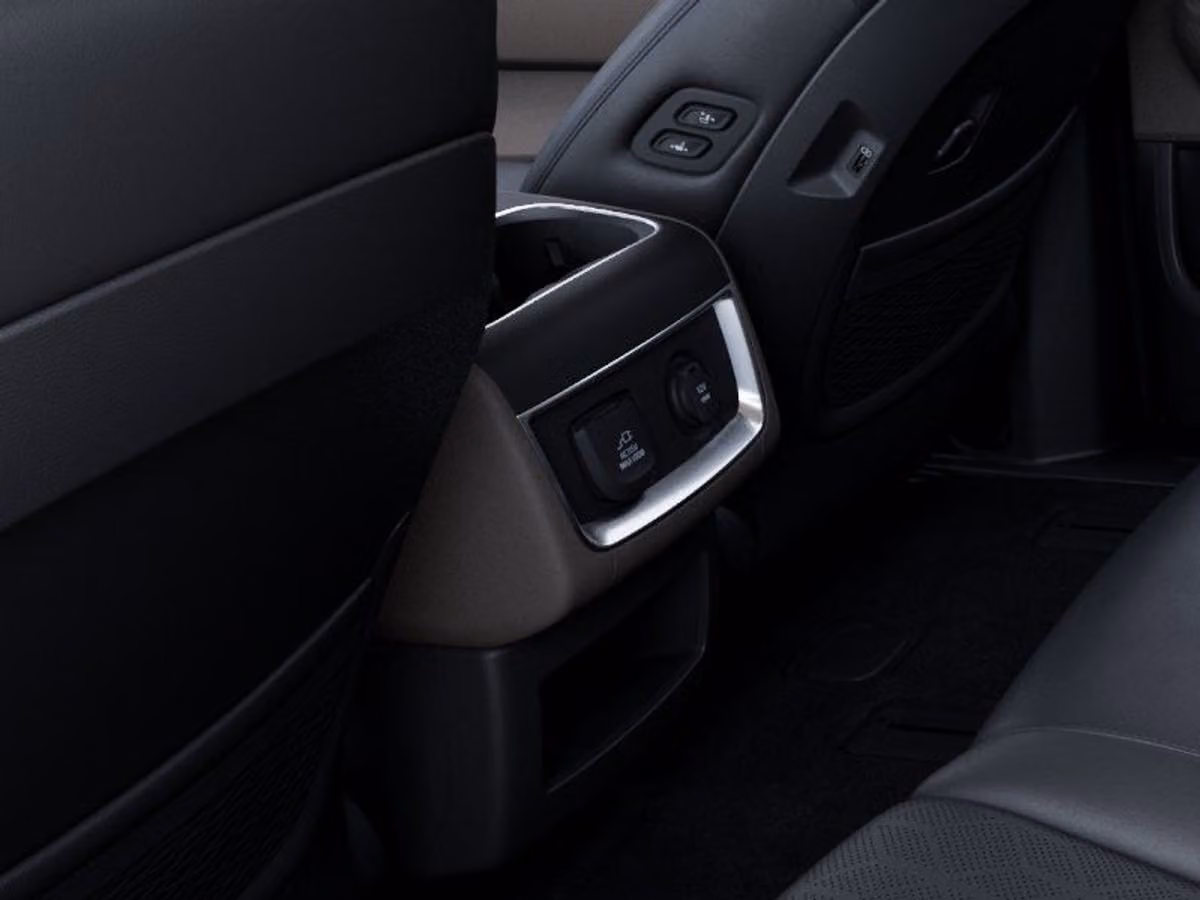 2027 Kia Carnival Hybrid SX Passenger Image 29