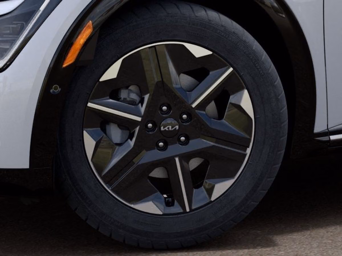 2026 Kia EV6 Wind Crossover Image 9