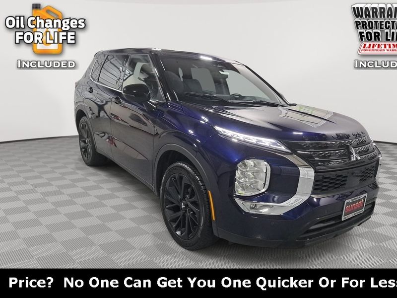 2022 Mitsubishi Outlander Upper Image 1