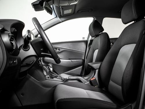 2021 Hyundai KONA SEL Lower Image 2