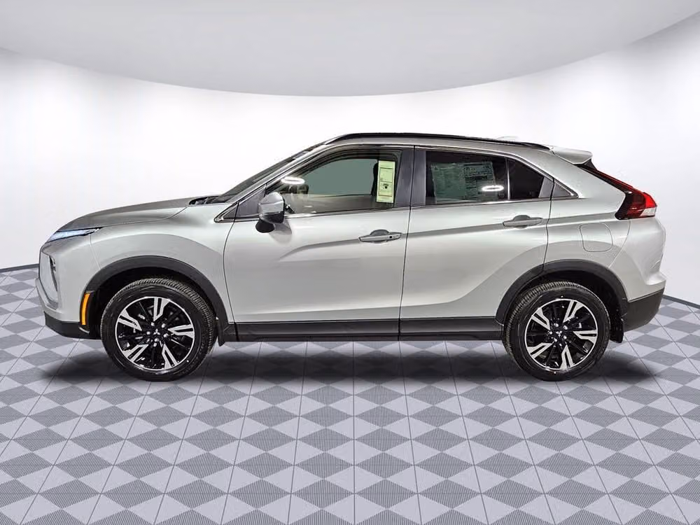 2024 Mitsubishi Eclipse Cross SE Crossover Image 6