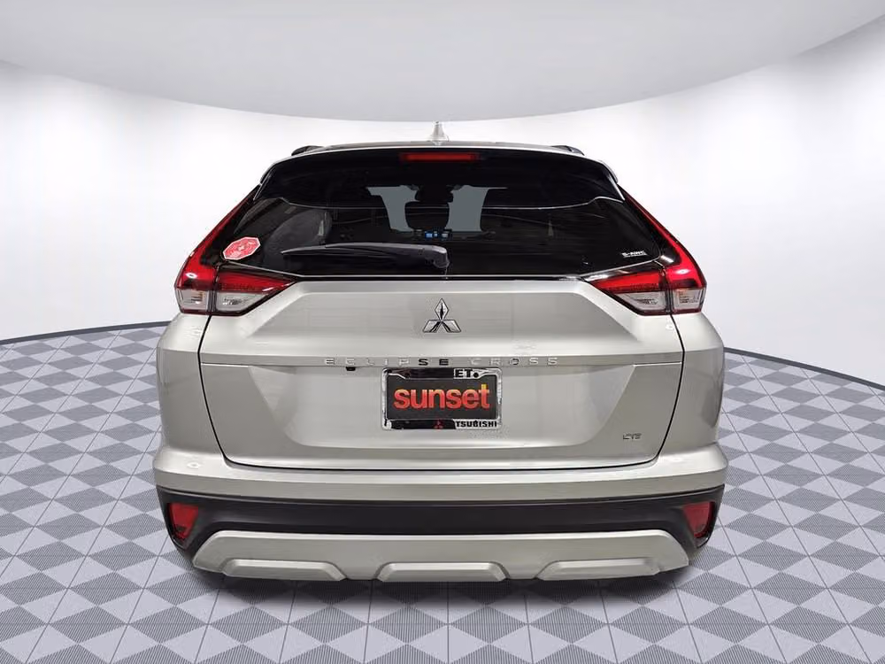 2024 Mitsubishi Eclipse Cross SE Crossover Image 8