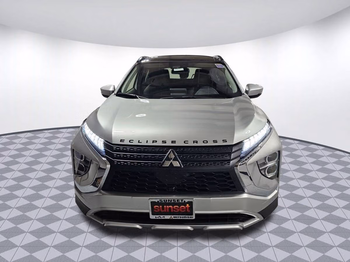 2024 Mitsubishi Eclipse Cross SE Crossover Image 3