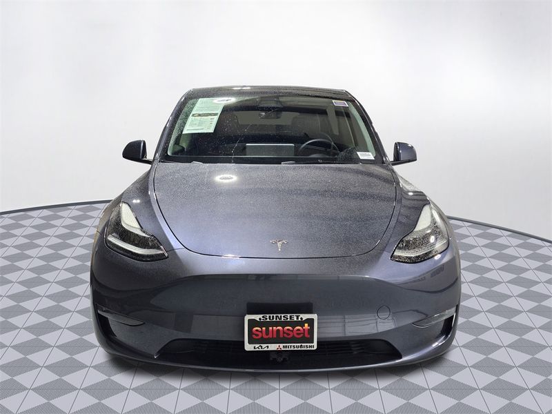 2023 Tesla Model Y Performance Upper Image 2