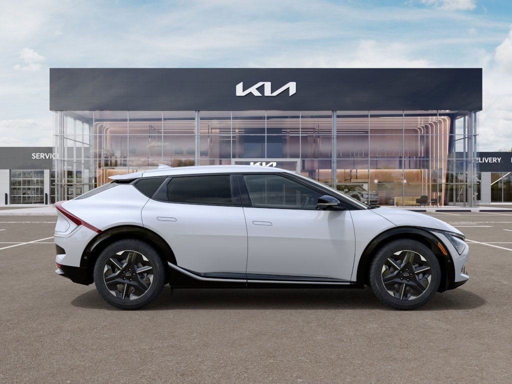 Used 2025 Kia EV6 Wind with VIN 5XYC3DJC4SG007261 for sale in Sumner, WA