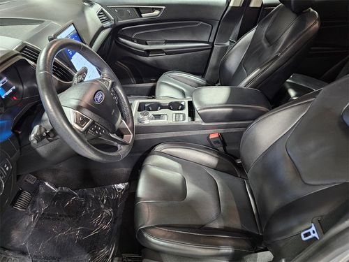 2022 Ford Edge Titanium Lower Image 2