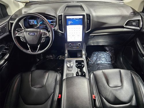 2022 Ford Edge Titanium Lower Image 3