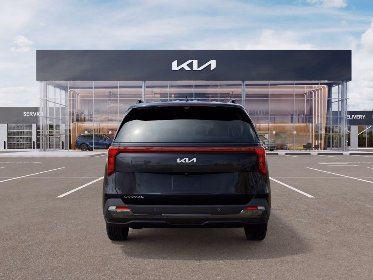 2026 Kia Carnival SX Passenger Image 8