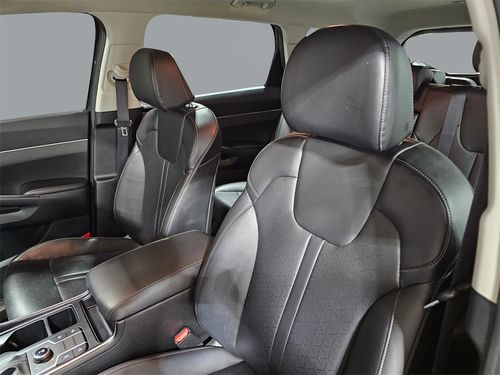2022 Kia Sorento X-Line S Lower Image 2