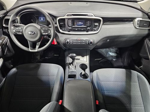 2016 Kia Sorento LX Lower Image 3