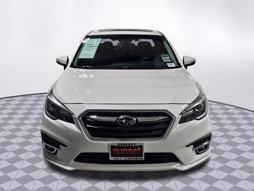 2019 Subaru Legacy 3.6R Limited Image 2