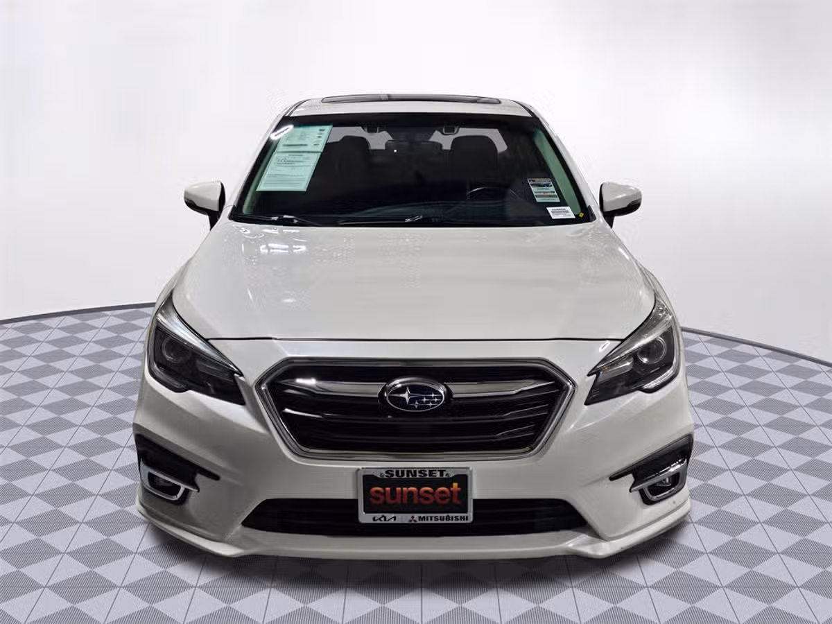 2019 Subaru Legacy 3.6R Limited Image 2