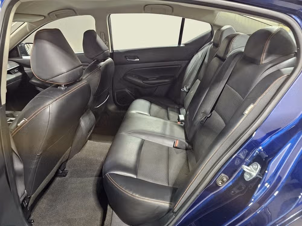 2022 Nissan Altima 2.5 SR Image 17