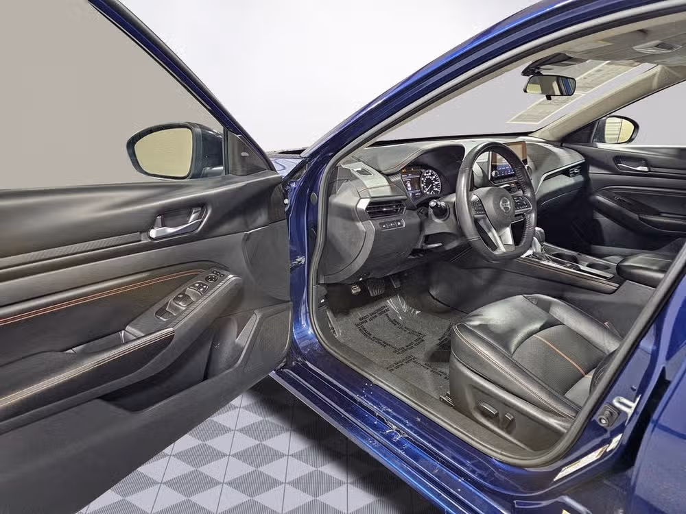 2022 Nissan Altima 2.5 SR Image 19