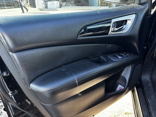 2020 Nissan Pathfinder S Lower Image 1