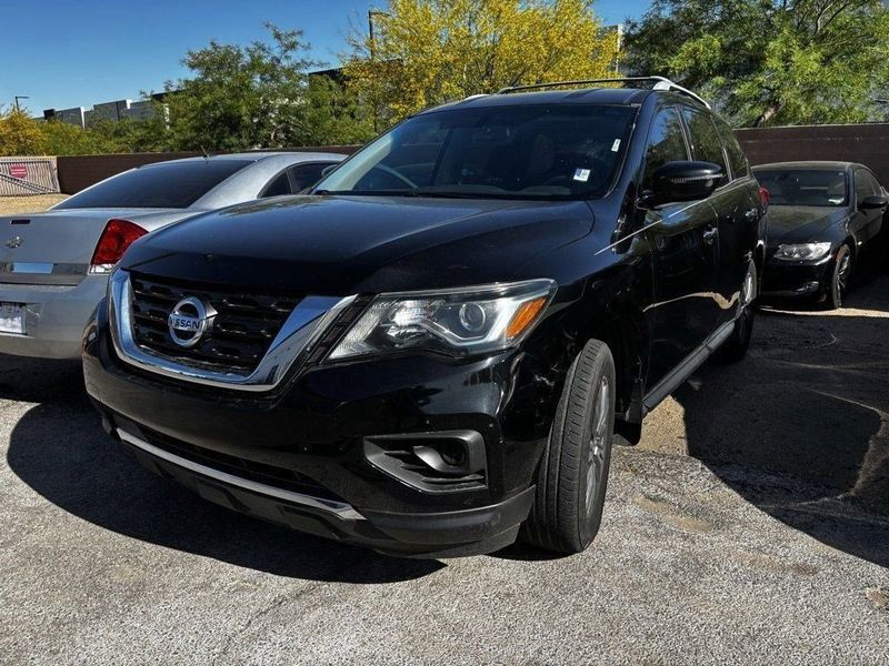 2020 Nissan Pathfinder S Upper Image 2