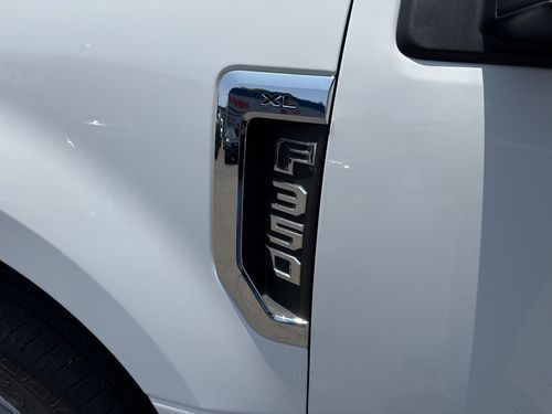2018 Ford F-350 Super Duty XL Regular Cab Lower Image 3