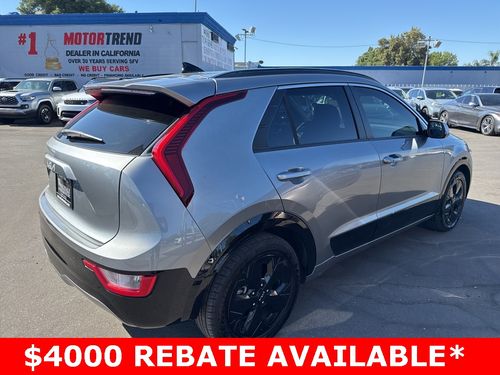 2023 Kia Niro EV Wind Crossover Lower Image 2